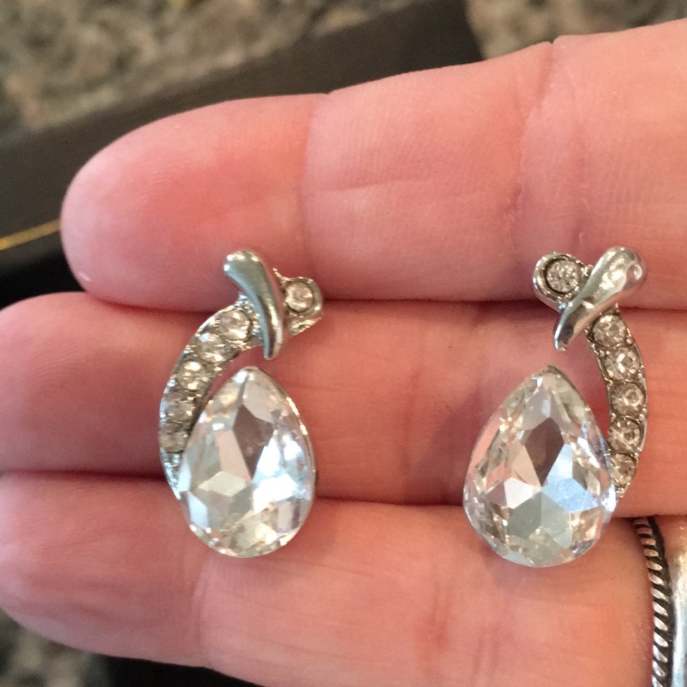Earrings crystal